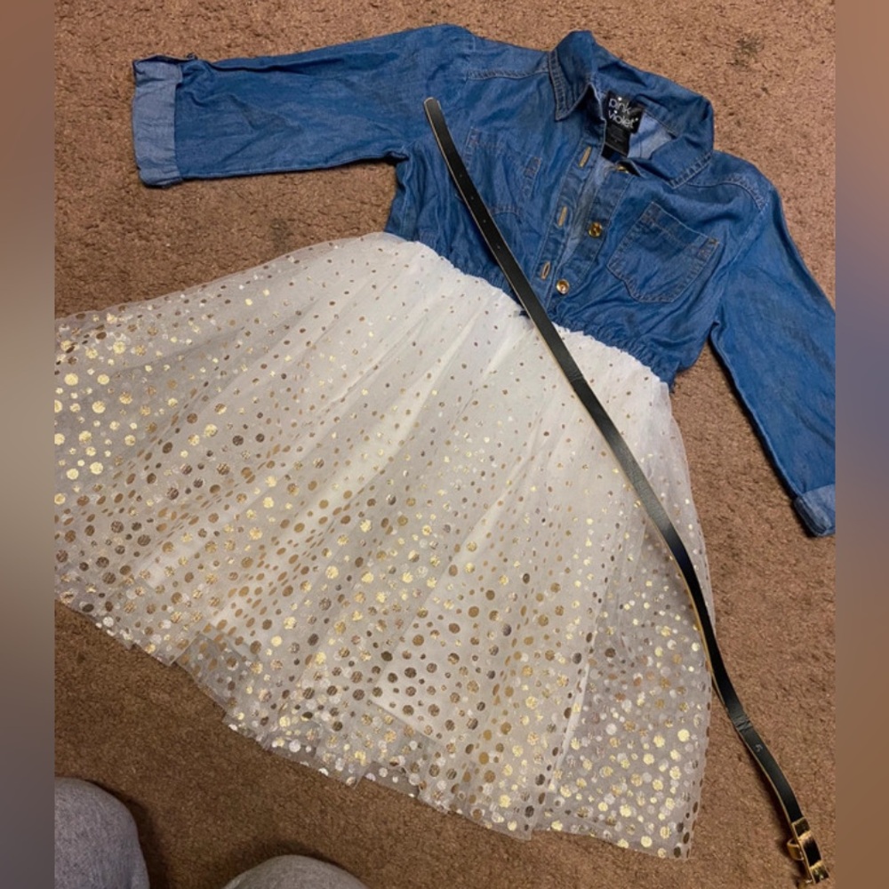 Toddlers dress with belt that detaches